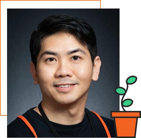 SiawpengDataScientist Kendra, Pro Experience Manager at The Home Depot, who began her career as a part-time cashier.